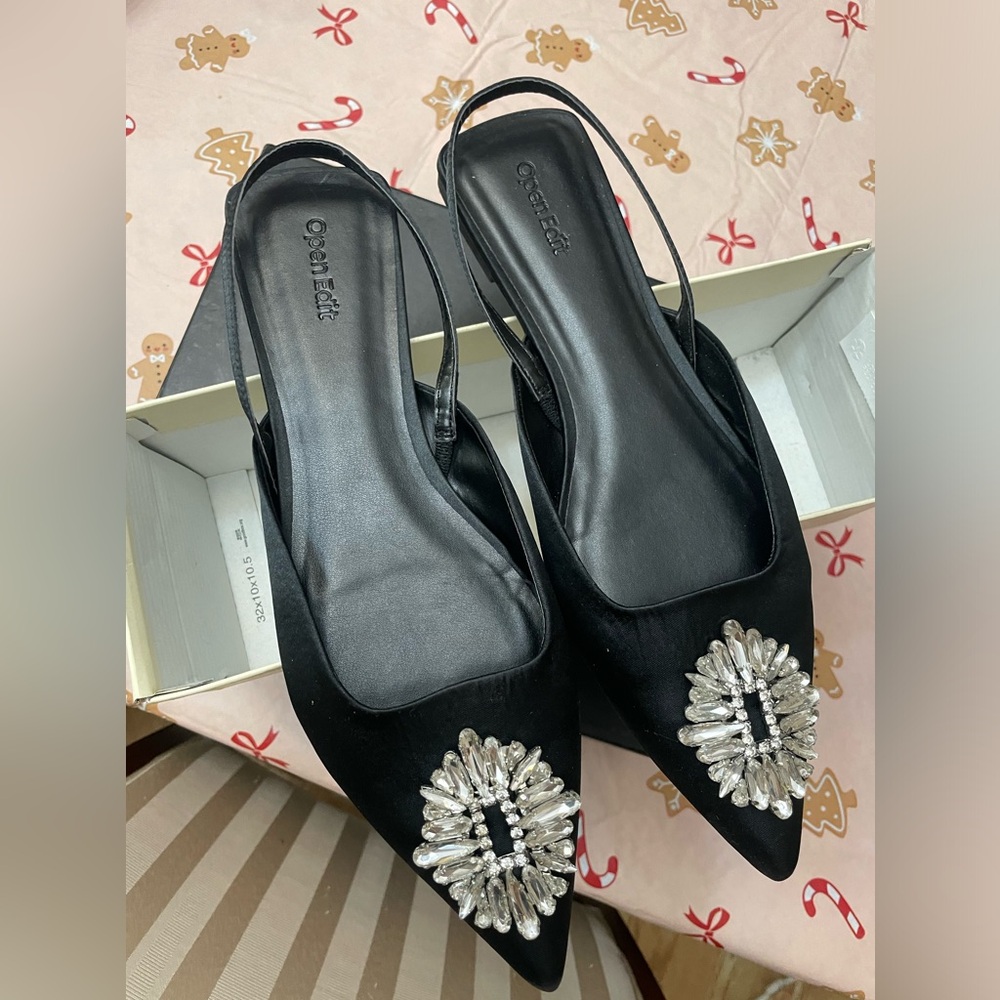 Black formal flats